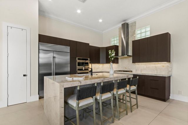 408 Vía Placita, Palm Beach Gardens, FL 33418