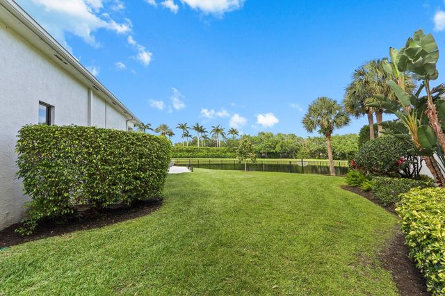 408 Vía Placita, Palm Beach Gardens, FL 33418