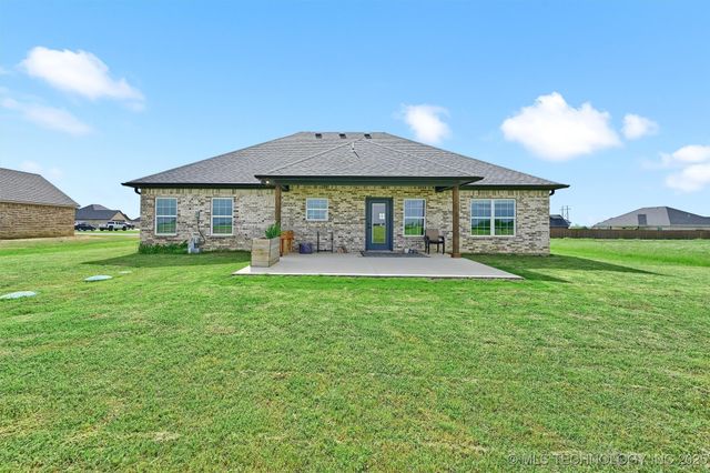 142 Peach Tree Road, Calera, OK 74730