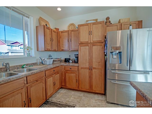 925 Greenbrook Dr, Windsor, CO 80550