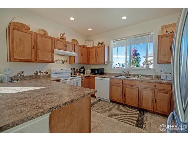 925 Greenbrook Dr, Windsor, CO 80550