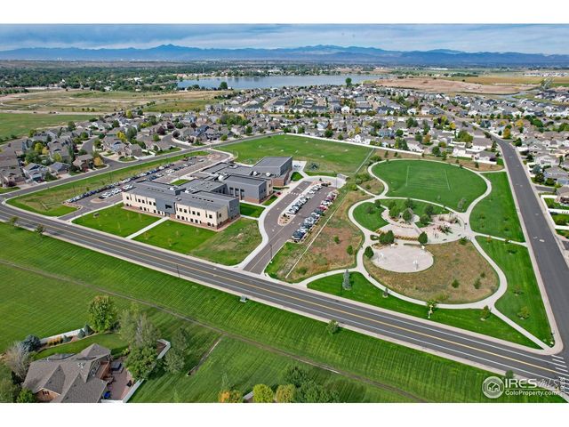 925 Greenbrook Dr, Windsor, CO 80550