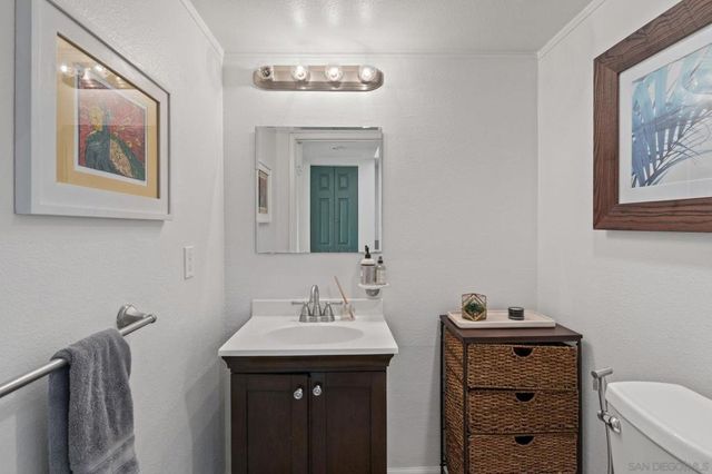 2287 Caminito Pasada 101, San Diego, CA 92107