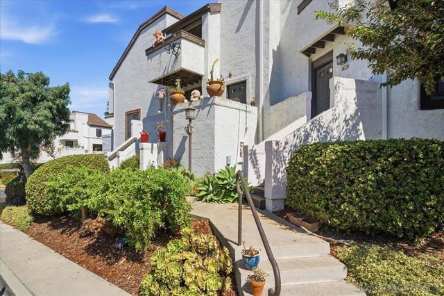 2287 Caminito Pasada 101, San Diego, CA 92107