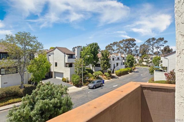 2287 Caminito Pasada 101, San Diego, CA 92107