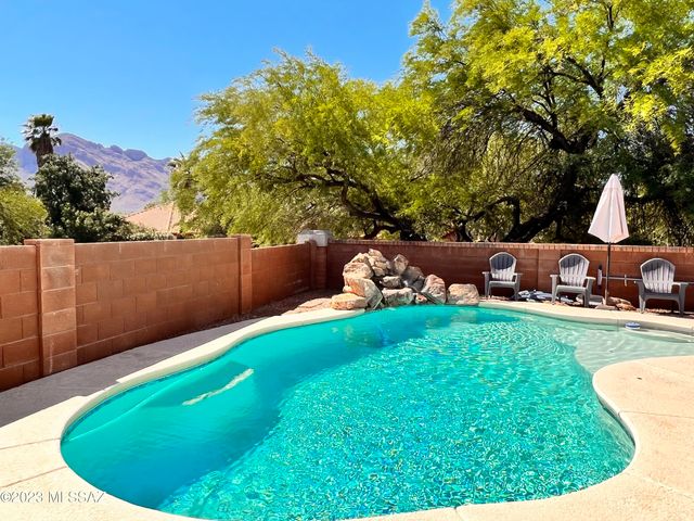 1291 Tee Up Way, Oro Valley, AZ 85737