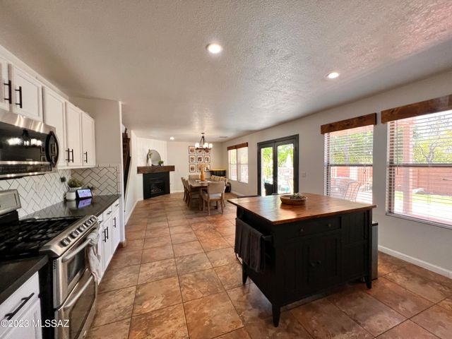 1291 Tee Up Way, Oro Valley, AZ 85737
