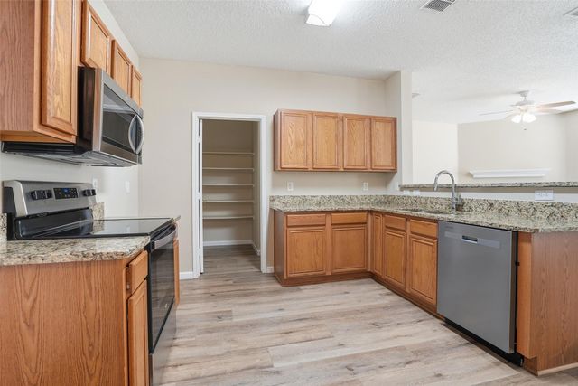 213 Beechgrove Terrace, Fort Worth, TX 76140