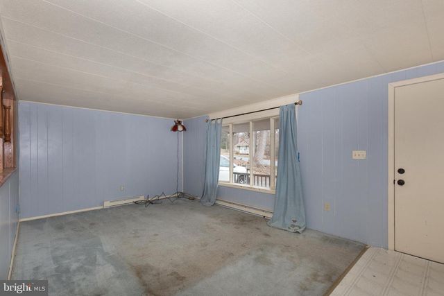 3007 MERLE CT, New Windsor, MD 21776