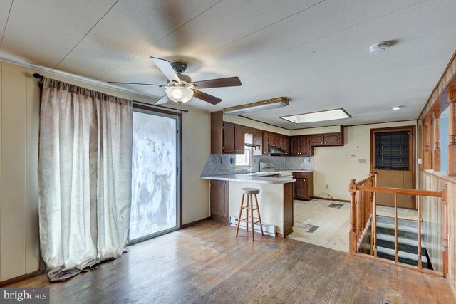 3007 MERLE CT, New Windsor, MD 21776