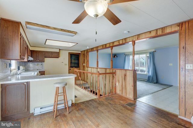 3007 MERLE CT, New Windsor, MD 21776