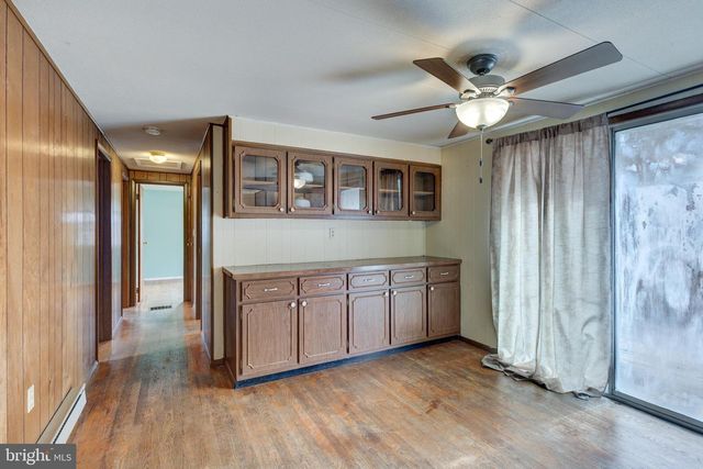 3007 MERLE CT, New Windsor, MD 21776