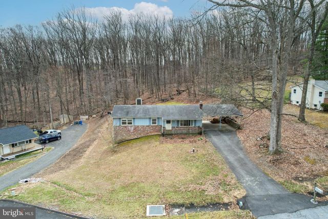 3007 MERLE CT, New Windsor, MD 21776