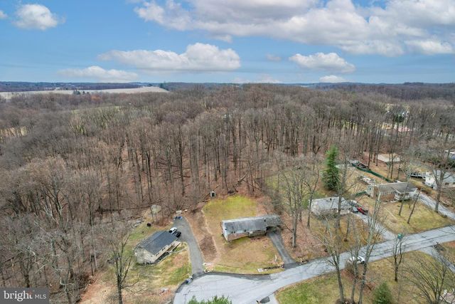 3007 MERLE CT, New Windsor, MD 21776