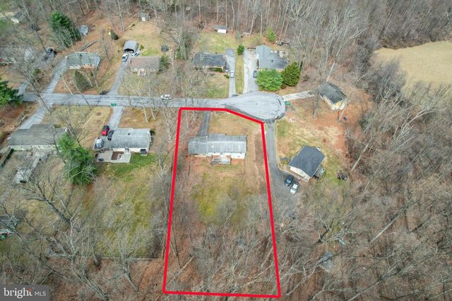 3007 MERLE CT, New Windsor, MD 21776