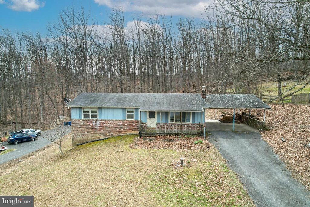 3007 MERLE CT, New Windsor, MD 21776