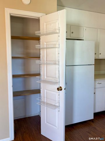 146 Carriage Path South 146, Milford, CT 06460