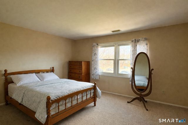 146 Carriage Path South 146, Milford, CT 06460