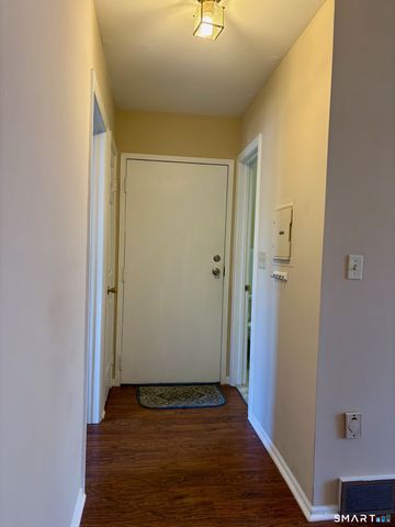 146 Carriage Path South 146, Milford, CT 06460