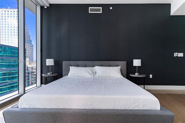 200 Biscayne Boulevard Way 5001, Miami, FL 33131