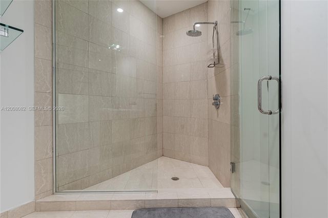 200 Biscayne Boulevard Way 5001, Miami, FL 33131