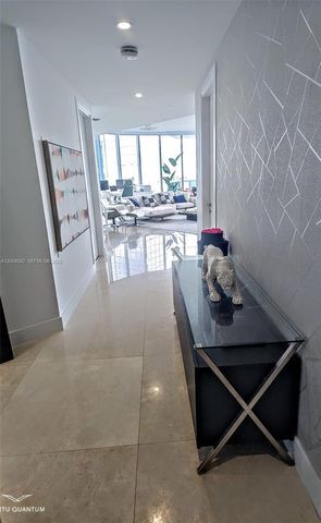 200 Biscayne Boulevard Way 5001, Miami, FL 33131