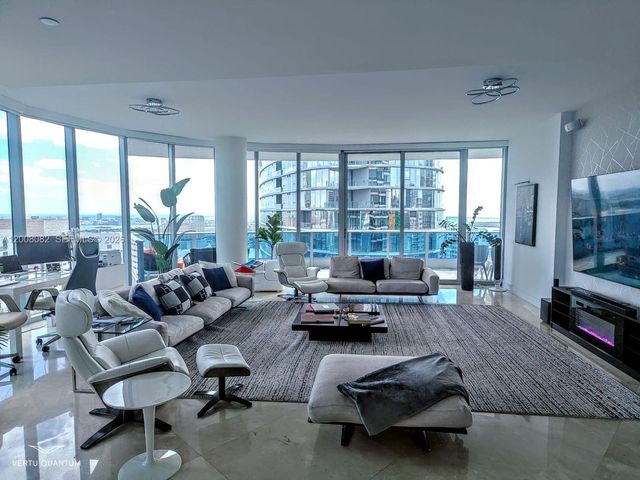 200 Biscayne Boulevard Way 5001, Miami, FL 33131