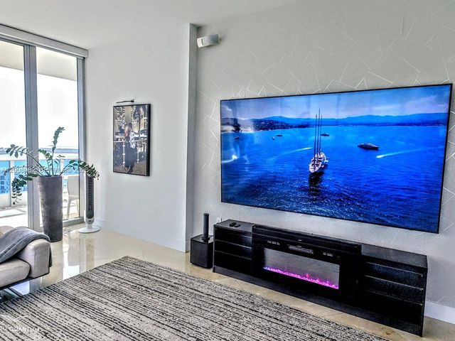 200 Biscayne Boulevard Way 5001, Miami, FL 33131