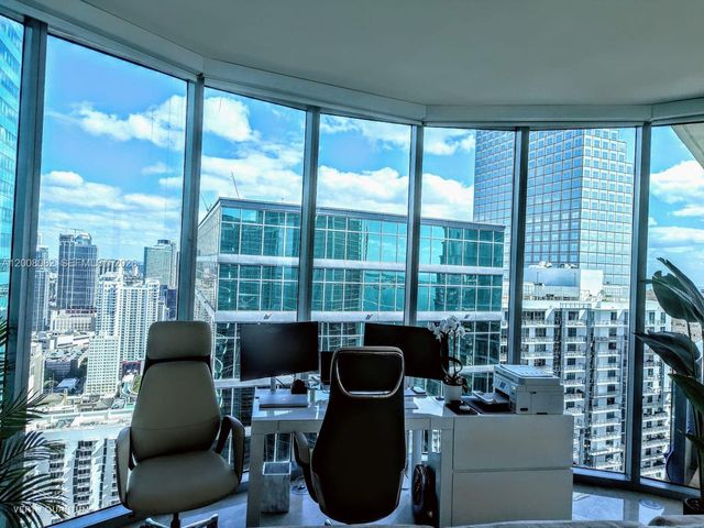 200 Biscayne Boulevard Way 5001, Miami, FL 33131