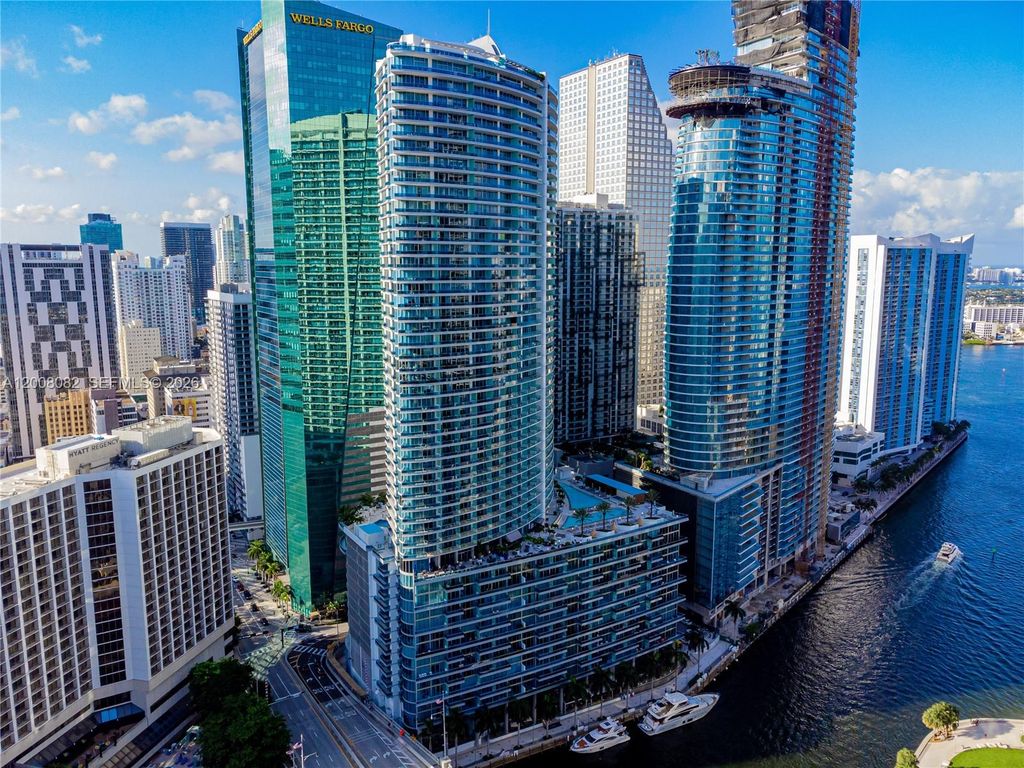 200 Biscayne Boulevard Way 5001, Miami, FL 33131