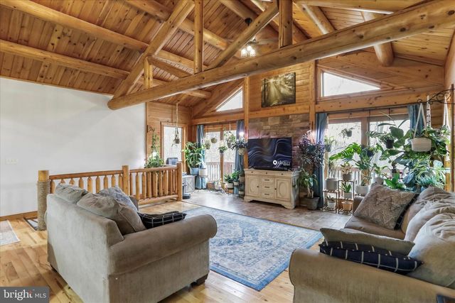 1400 CORE RD, Romney, WV 26757