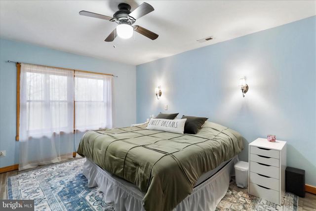 1400 CORE RD, Romney, WV 26757