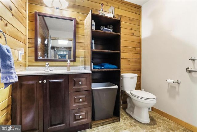 1400 CORE RD, Romney, WV 26757