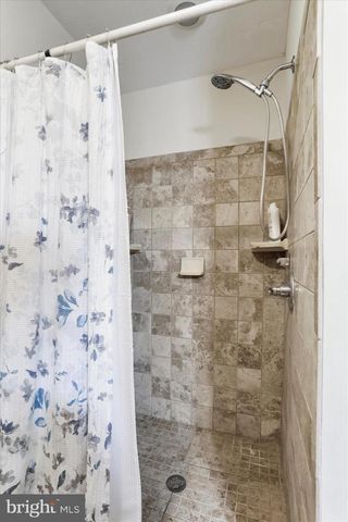 1400 CORE RD, Romney, WV 26757