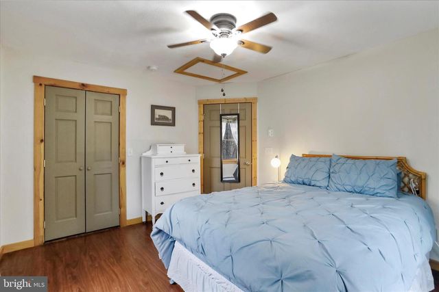 1400 CORE RD, Romney, WV 26757