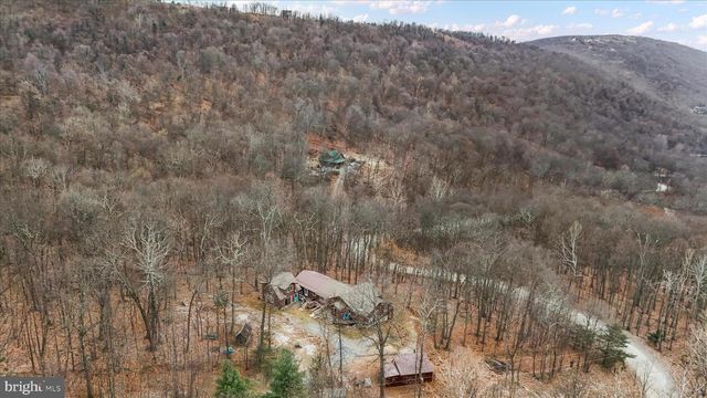 1400 CORE RD, Romney, WV 26757