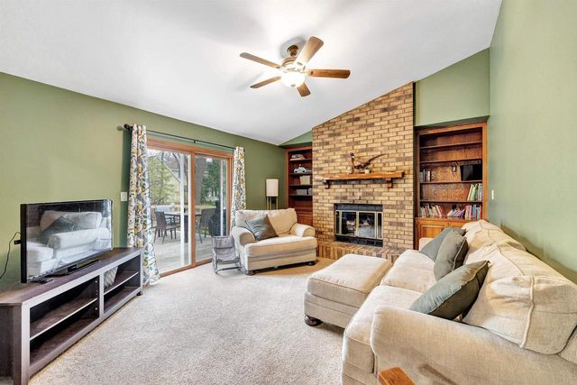 305 WINDWARD ROAD, Green Bay, WI 54302