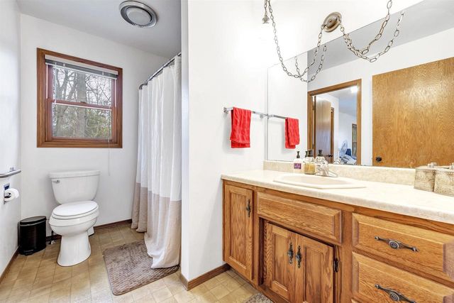 305 WINDWARD ROAD, Green Bay, WI 54302