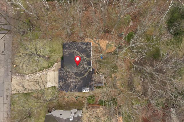 305 WINDWARD ROAD, Green Bay, WI 54302