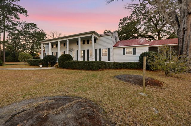 613 Cypress Court, Georgetown, SC 29440