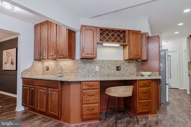 1278 MASON MILL CT, Herndon, VA 20170