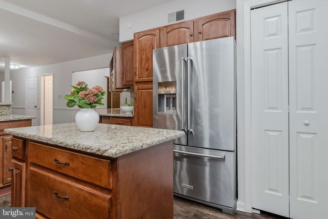 1278 MASON MILL CT, Herndon, VA 20170