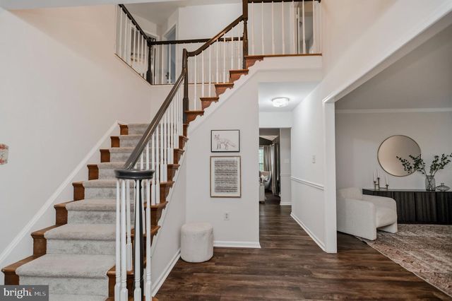 1278 MASON MILL CT, Herndon, VA 20170