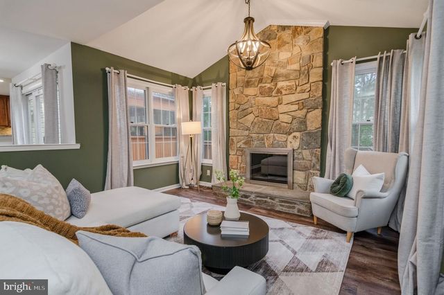 1278 MASON MILL CT, Herndon, VA 20170