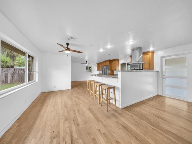 4401 NE 15th Terrace, Oakland Park, FL 33334