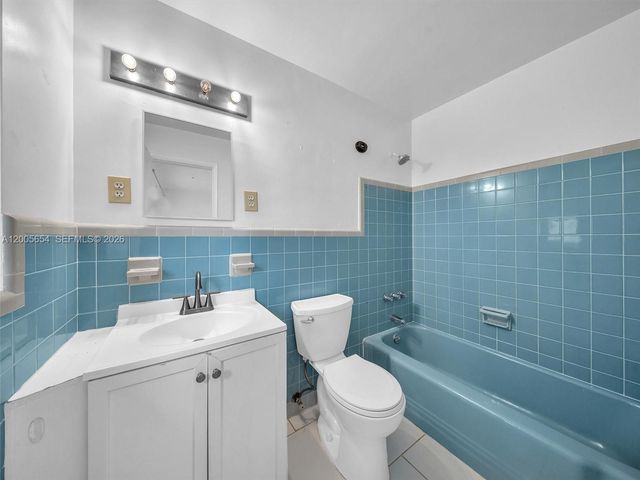 4401 NE 15th Terrace, Oakland Park, FL 33334