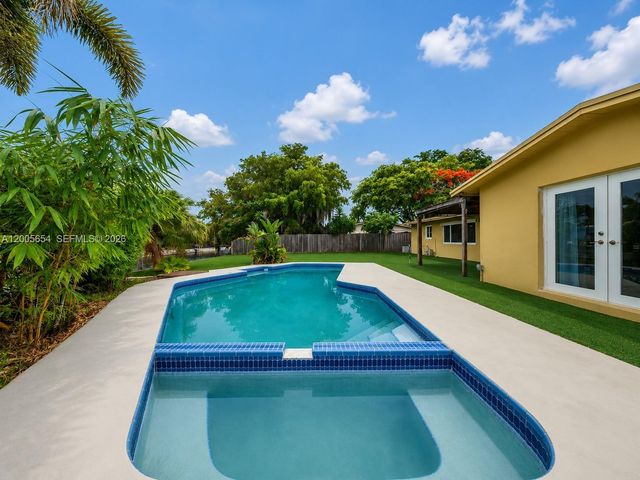 4401 NE 15th Terrace, Oakland Park, FL 33334