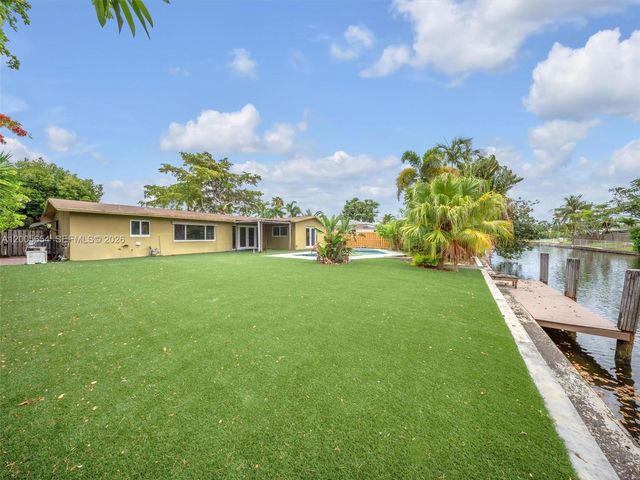 4401 NE 15th Terrace, Oakland Park, FL 33334