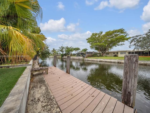 4401 NE 15th Terrace, Oakland Park, FL 33334
