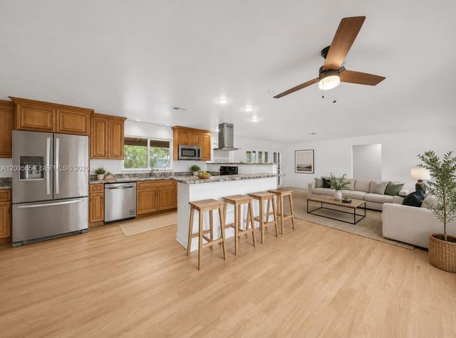 4401 NE 15th Terrace, Oakland Park, FL 33334